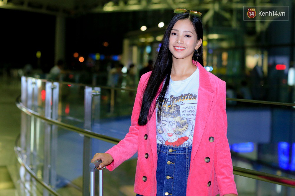 Hoa hậu Tiểu Vy rạng rỡ tại sân bay trước khi lên đường sang Paris dự sự kiện ra mắt ô tô VINFAST - Ảnh 1. Hoa hậu Tiểu Vy rạng rỡ tại sân bay trước khi lên đường sang Paris dự sự kiện ra mắt ô tô VINFAST - Ảnh 1.