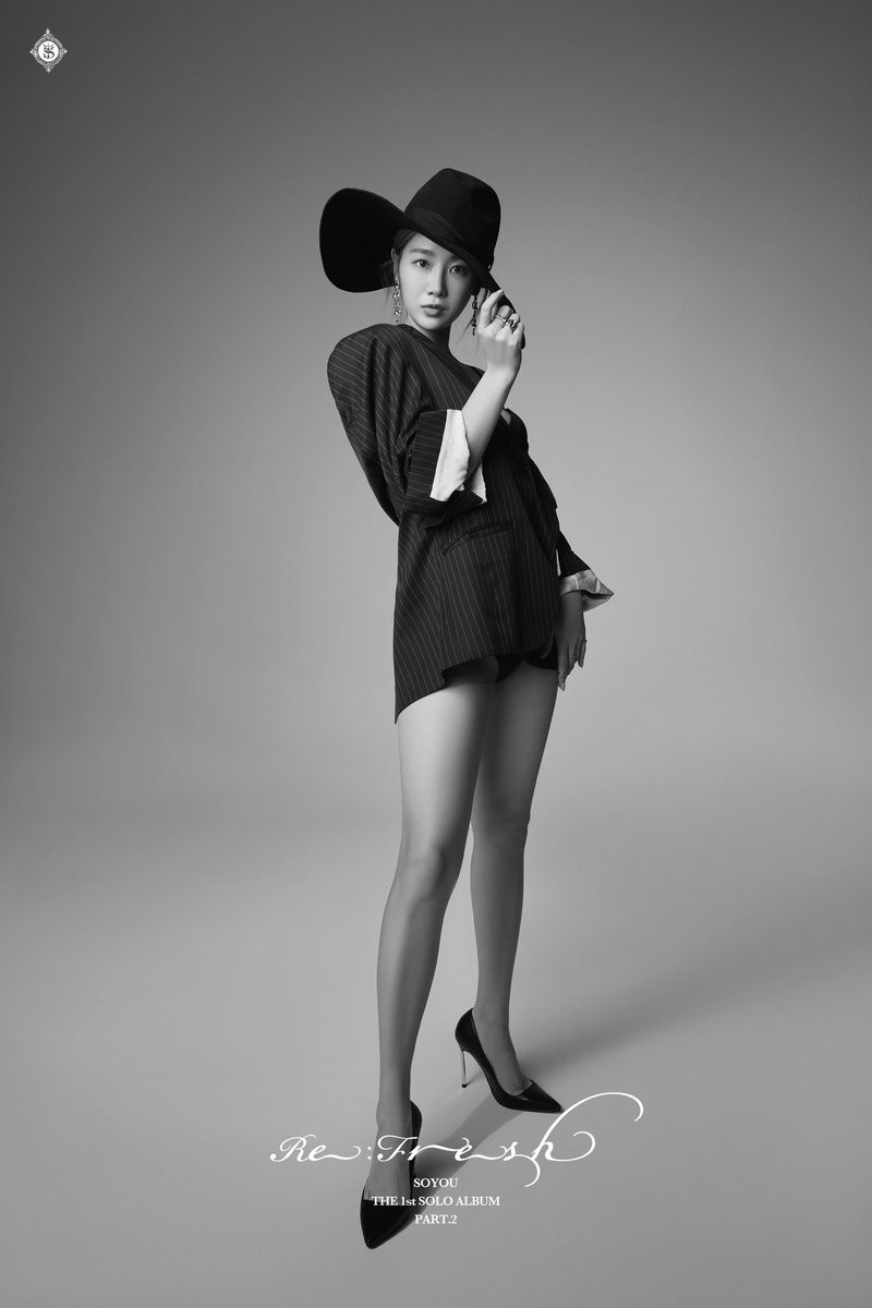 Không kém cạnh Yuri (SNSD), Soyou cởi áo khoe lưng trần “nóng” hết cỡ trong teaser mới nhất 2 Không kém cạnh Yuri, Soyou cởi áo khoe lưng trần “nóng” hết cỡ trong teaser mới nhất - Ảnh 4.