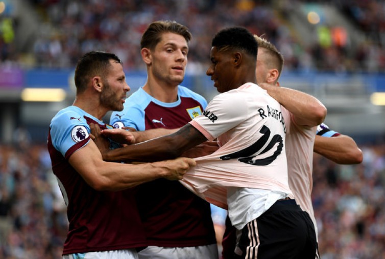 Marcus Rashford: Sau chiếc áo số 10 là sự ruồng rẫy dành cho kẻ lạc loài ở Man United - Ảnh 1. Marcus Rashford: Sau chiếc áo số 10 là sự ruồng rẫy dành cho kẻ lạc loài ở Man United - Ảnh 1.