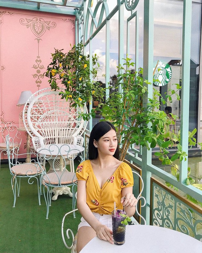 Không chịu thua kém Bùi Tiến Dũng, Hà Đức Chinh cũng đã có bạn gái xinh đẹp và nóng bỏng? - Ảnh 12.