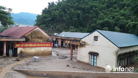 Thanh H&oacute;a: X&oacute;t xa cảnh trường học ngập ngụa b&ugrave;n trước ng&agrave;y khai giảng - Ảnh 19.