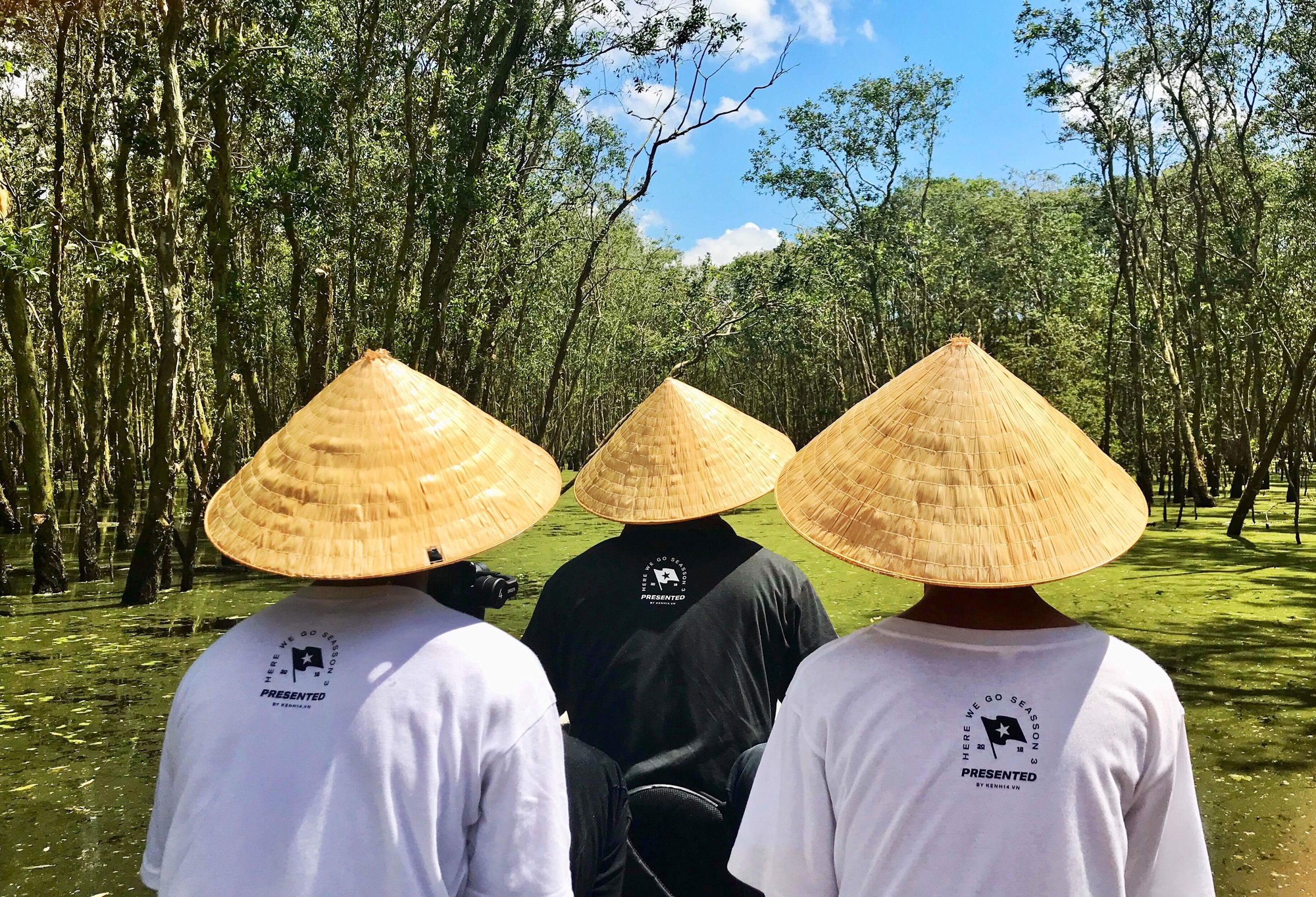 Quanh đi quẩn lại, nón lá hóa ra lại là item được nhiều KOLs sử dụng nhiều nhất - Ảnh 6.