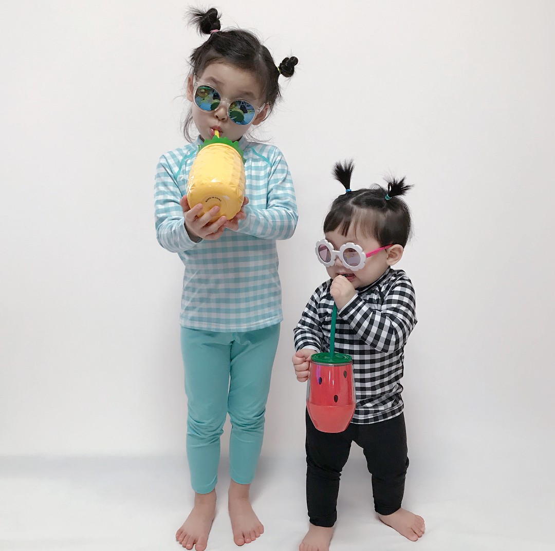 Cặp chị em sành điệu cưng muốn xỉu, nhìn thôi là muốn bế về ngay lập tức! - Ảnh 9. Cặp chị em sành điệu cưng muốn xỉu, nhìn thôi là muốn bế về ngay lập tức! - Ảnh 9.