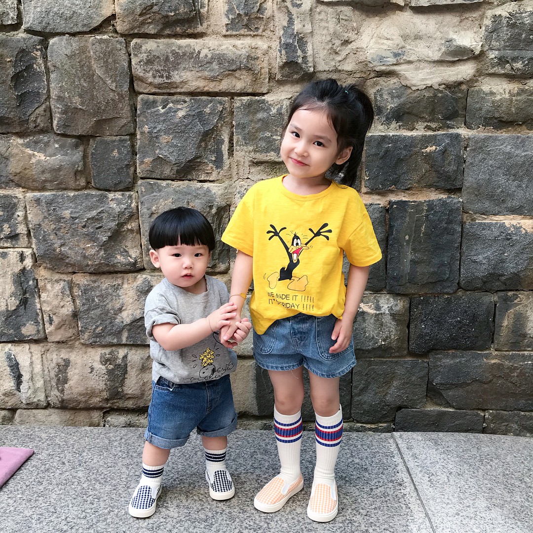 Cặp chị em sành điệu cưng muốn xỉu, nhìn thôi là muốn bế về ngay lập tức! - Ảnh 8. Cặp chị em sành điệu cưng muốn xỉu, nhìn thôi là muốn bế về ngay lập tức! - Ảnh 8.