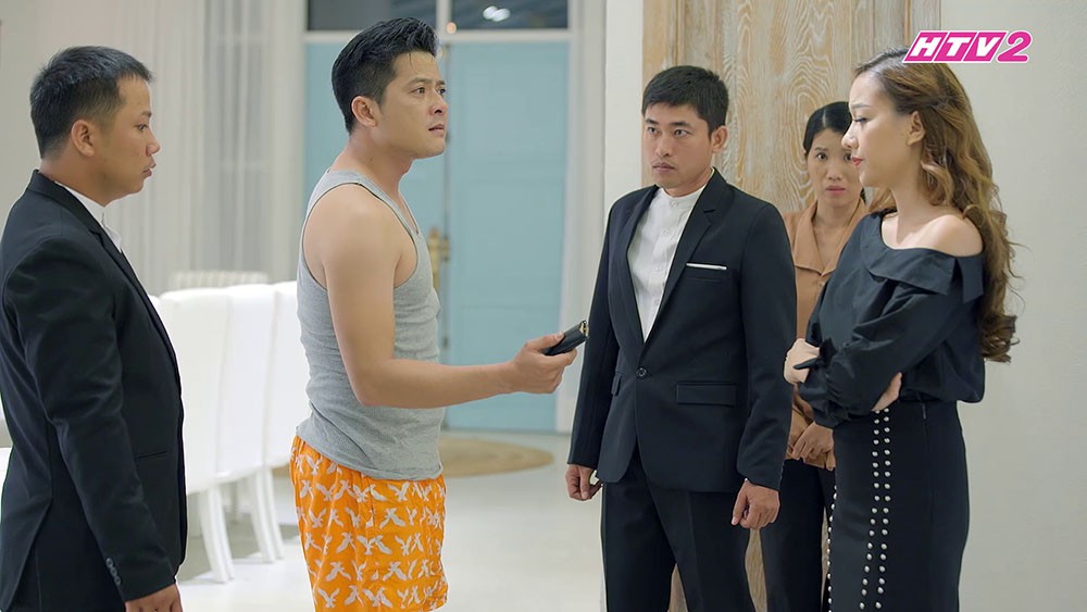 Quả báo cho Công trong Gạo Nếp Gạo Tẻ: Bị nhân tình phũ đẹp đến mức nhục nhã cởi đồ trả ngay tại chỗ - Ảnh 5.