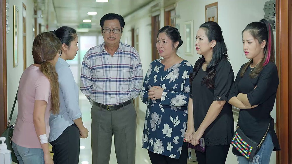 Quả báo cho Công trong Gạo Nếp Gạo Tẻ: Bị nhân tình phũ đẹp đến mức nhục nhã cởi đồ trả ngay tại chỗ - Ảnh 1.