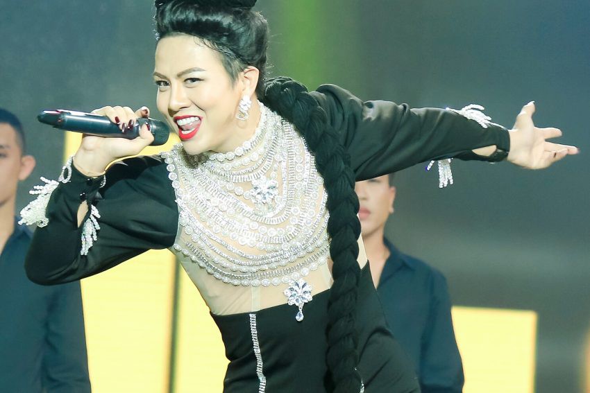 Duy Khánh: Chị Kim Oanh ít ngồi ghế giám khảo nên cách chị chia sẻ không cặn kẽ, rõ ràng - Ảnh 8.