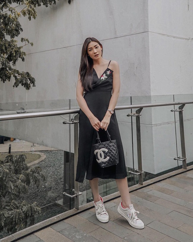 Street style Châu Á: 15 bộ đồ tuần này rất đáng để bạn học tập cho mùa thu cận kề - Ảnh 12.