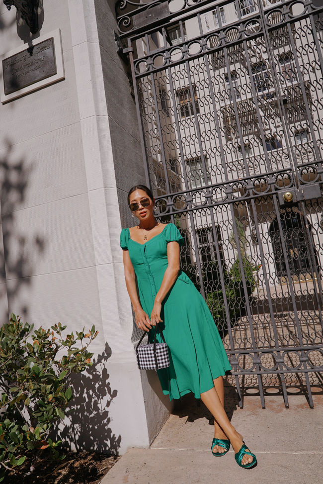 Street style Châu Á: 15 bộ đồ tuần này rất đáng để bạn học tập cho mùa thu cận kề - Ảnh 14.