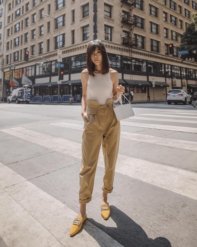 Street style Châu Á: 15 bộ đồ tuần này rất đáng để bạn học tập cho mùa thu cận kề - Ảnh 9.