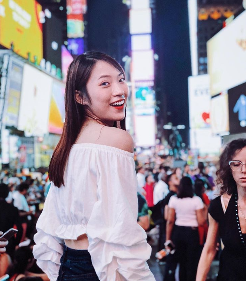 Khánh Vy bắn 7 thứ tiếng khoe ảnh vi vu New York, hoá ra là nhận học bổng 200 triệu du học trong 2 tuần đấy - Ảnh 3. Khánh Vy bắn 7 thứ tiếng khoe ảnh vi vu New York, hoá ra là nhận học bổng 200 triệu du học trong 2 tuần đấy - Ảnh 3.