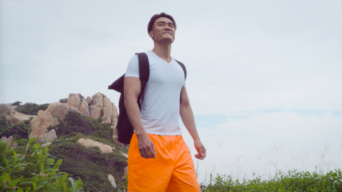 Nào chỉ đi khắp Việt Nam, MV ca khúc chủ đề Here We Go mùa 3 còn là những mảng màu thời trang thú vị - Ảnh 12. Nào chỉ đi khắp Việt Nam, MV ca khúc chủ đề Here We Go mùa 3 còn là những mảng màu thời trang thú vị - Ảnh 12.