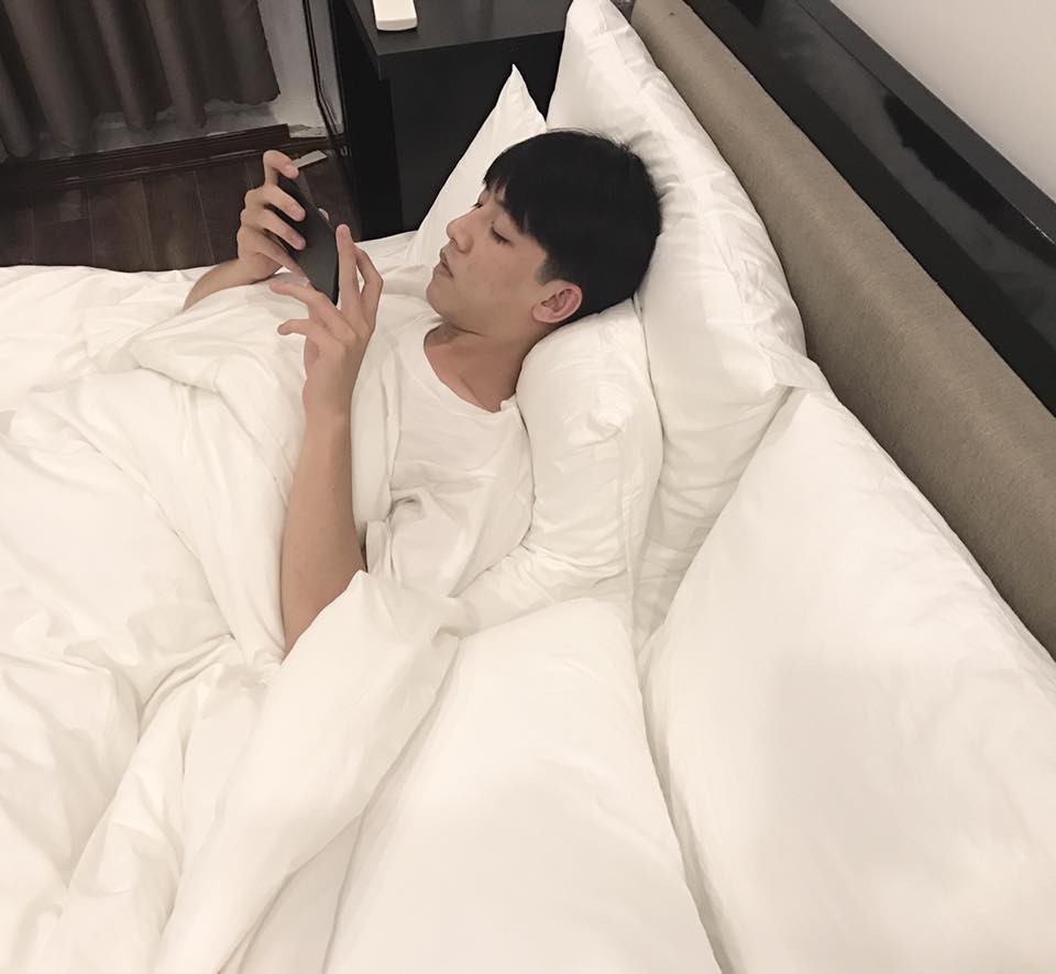 Lần đầu tiên, sen chiếm spotlight của boss mèo vì quá cool ngầu và đẹp trai - Ảnh 5. Lần đầu tiên, sen chiếm spotlight của boss mèo vì quá cool ngầu và đẹp trai - Ảnh 5.