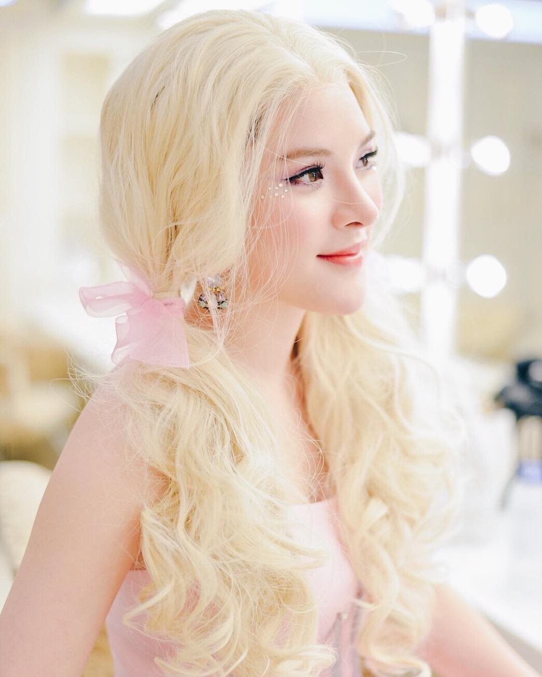Top mỹ nhân 9X Thái Lan được nhiều người theo đuôi nhất, bất ngờ đứng đầu là người đẹp nhà YG - Ảnh 17. Top mỹ nhân 9X Thái Lan được nhiều người theo đuôi nhất, bất ngờ đứng đầu là người đẹp nhà YG - Ảnh 17.
