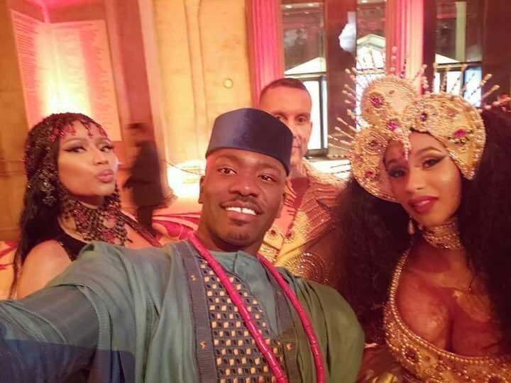 Góc drama: Mới tháng 5 còn chị chị em em ở Met Gala, sang tháng 9 Cardi B và Nicki Minaj đã lao vào xô xát - Ảnh 8. Góc drama: Mới tháng 5 còn chị chị em em ở Met Gala, sang tháng 9 Cardi B và Nicki Minaj đã lao vào xô xát - Ảnh 8.