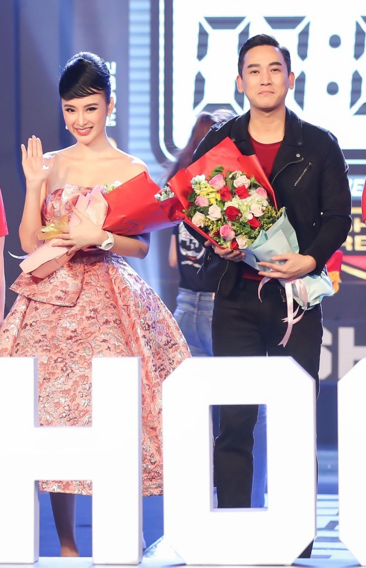 Angela Phương Trinh hoá tiểu thư đài các, Bùi Tiến Dũng gây chú ý tại sự kiện - Ảnh 6. Angela Phương Trinh hoá tiểu thư đài các, Bùi Tiến Dũng gây chú ý tại sự kiện - Ảnh 6.
