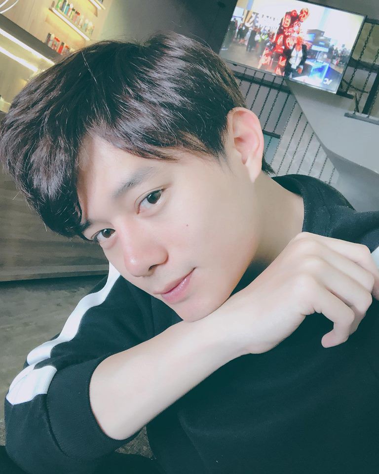 Nhan sắc đời thường của dàn diễn viên “Yêu thì ghét thôi”: Người mặt mộc xinh đẹp, người nhắng nhít khác hẳn trong phim - Ảnh 19. Nhan sắc đời thường của dàn diễn viên “Yêu thì ghét thôi”: Người mặt mộc xinh đẹp, người nhắng nhít khác hẳn trong phim - Ảnh 19.