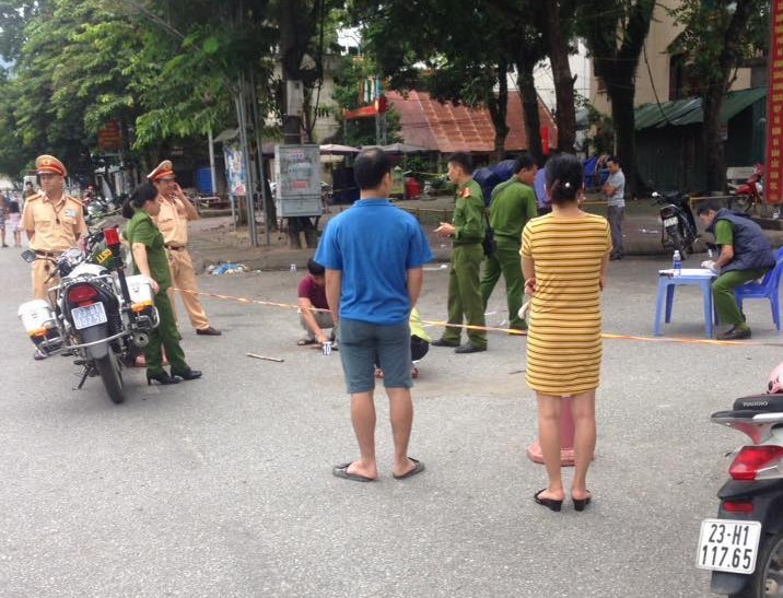 Hỗn chiến tại quán thịt nướng vỉa hè, một người tử vong tại chỗ - Ảnh 1. Hỗn chiến tại quán thịt nướng vỉa hè, một người tử vong tại chỗ - Ảnh 1.