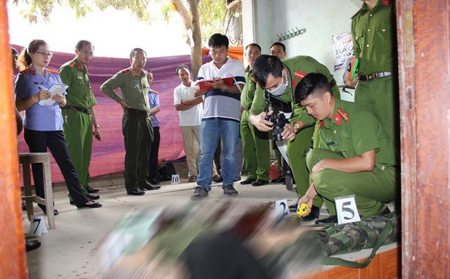 Nhóm giang hồ truy sát 2 thanh niên 9X tại quán nước ở Sài Gòn  - Ảnh 1.