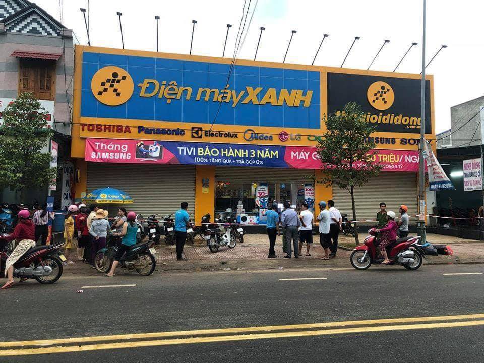 Cự cãi, bảo vệ dùng dao sát hại nữ quản lý siêu thị - Ảnh 2. Cự cãi, bảo vệ dùng dao sát hại nữ quản lý siêu thị - Ảnh 2.