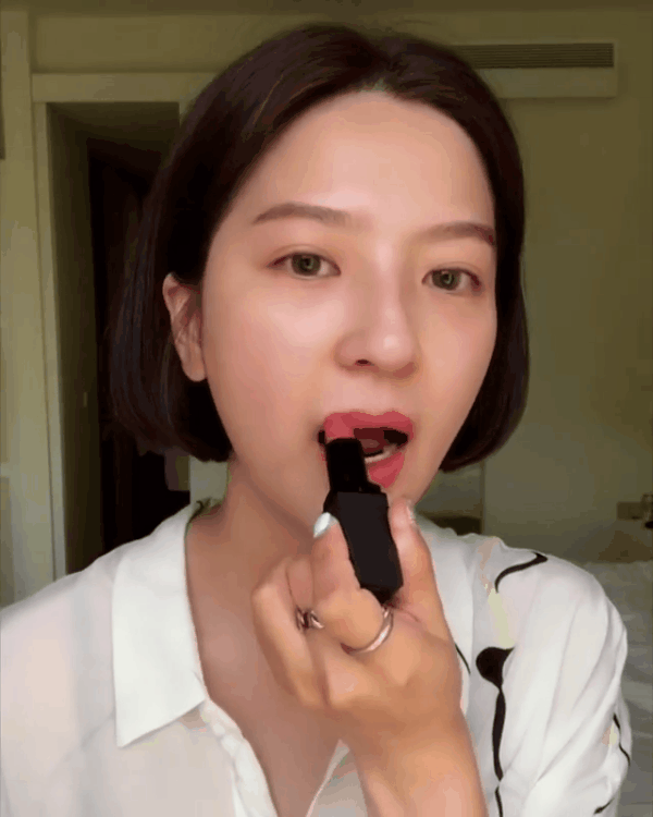 Mua cọ trang điểm làm gì cho tốn, bạn vẫn có thể biến hình ngon ơ chỉ bằng vài đường quệt của ngón tay - Ảnh 10.