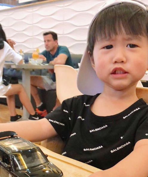 Tan chảy trước loạt biểu cảm cưng không chịu được của Xoài - em bé hot nhất Instagram Việt - Ảnh 30. Tan chảy trước loạt biểu cảm cưng không chịu được của Xoài - em bé hot nhất Instagram Việt - Ảnh 30.