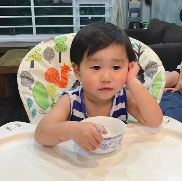 Tan chảy trước loạt biểu cảm cưng không chịu được của Xoài - em bé hot nhất Instagram Việt - Ảnh 40.