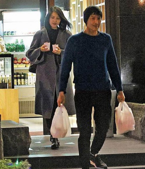 Triệu Hựu Đình - Cao Viên Viên: Cưới nhau 3 năm vẫn dính nhau như sam giống thuở mới yêu - Ảnh 11. Triệu Hựu Đình - Cao Viên Viên: Cưới nhau 3 năm vẫn dính nhau như sam giống thuở mới yêu - Ảnh 11.