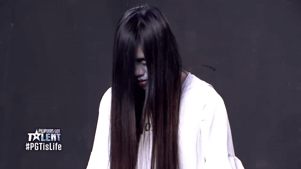 Xuất hiện cô nàng ma quái thứ 2 tại Got Talent và cái kết bất ngờ! - Ảnh 2. Xuất hiện cô nàng ma quái thứ 2 tại Got Talent và cái kết bất ngờ! - Ảnh 2.