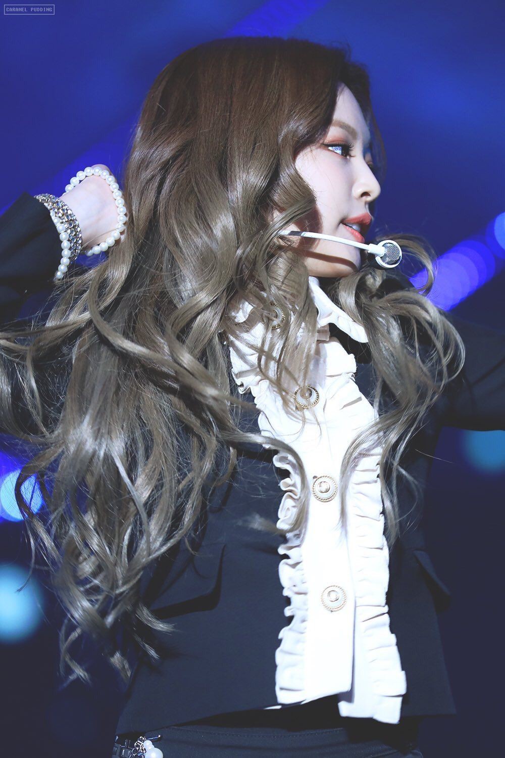 6 idol Hàn cứ dùng thứ gì, thứ ấy sẽ được săn đón khắp nơi - Ảnh 18. 6 idol Hàn cứ dùng thứ gì, thứ ấy sẽ được săn đón khắp nơi - Ảnh 18.