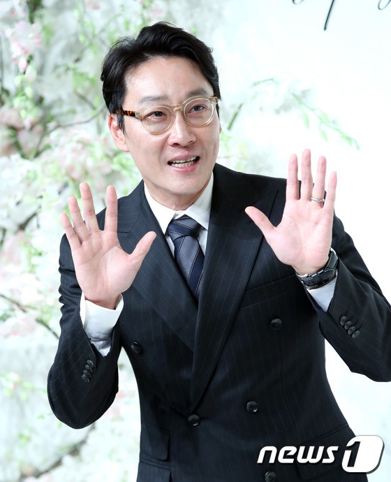Đám cưới hội tụ toàn sao khủng: Lee Kwang Soo bỗng điển trai, Phạm Băng Băng Hàn Quốc bị mỹ nhân vô danh đè bẹp - Ảnh 24.