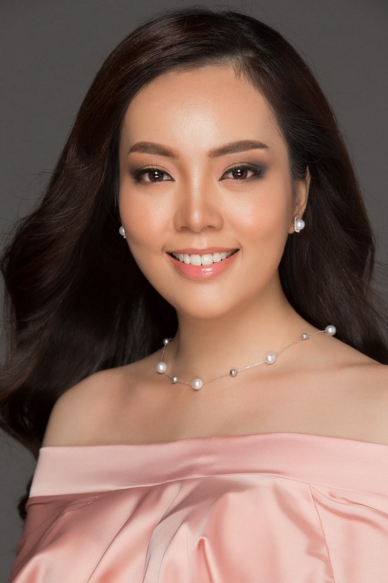 Nhan sắc người đẹp được chính Miss Universe 2005 dự đoán lọt Top 3 Hoa hậu Hoàn vũ Việt Nam! - Ảnh 3.