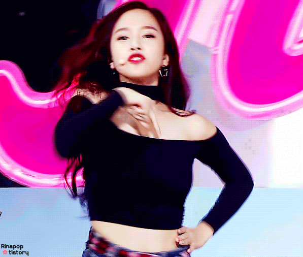Loạt ảnh cũ bỗng được “đào” lại: Mina (Twice) gây sốt khi diện áo trễ vai gợi cảm - Ảnh 7. Loạt ảnh cũ bỗng được “đào” lại: Mina (Twice) gây sốt khi diện áo trễ vai gợi cảm - Ảnh 7.