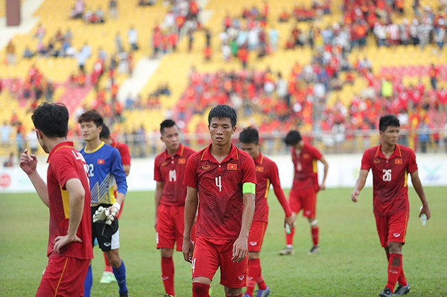 Nh&igrave;n lại t&acirc;m thư của B&ugrave;i Tiến Dũng: NHM, khi thắng tung h&ocirc;, khi thua xin đừng ch&igrave; chiết cầu thủ - Ảnh 3.