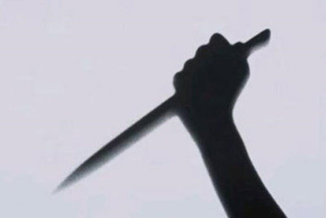 Cụ b&agrave; 71 tuổi đ&acirc;m chồng tử vong rồi đi tự th&uacute; - Ảnh 1.