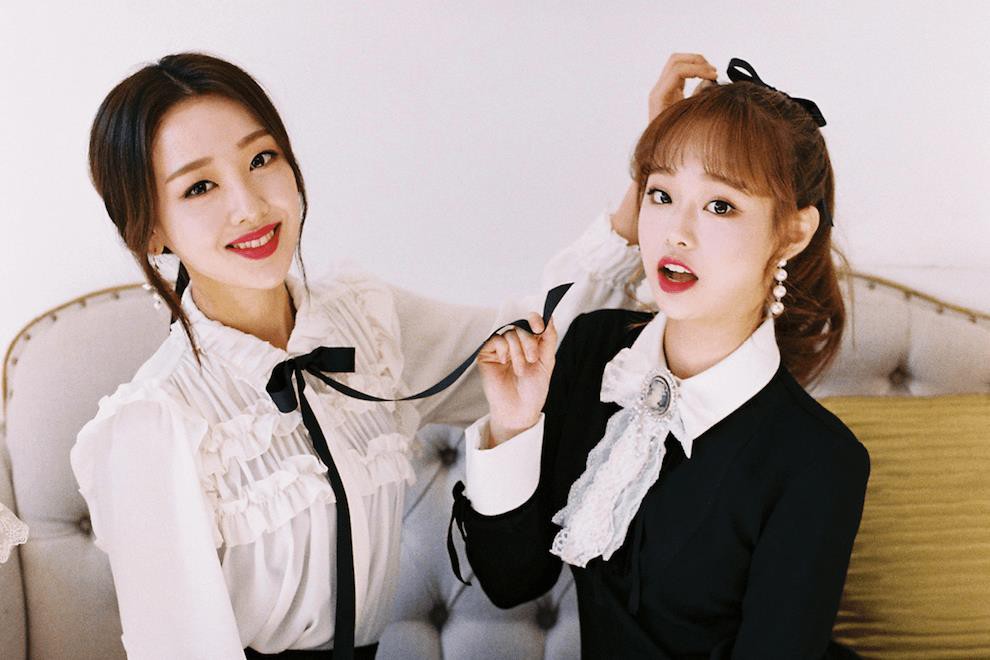 Tân binh Kpop công khai crush thành viên cùng nhóm trong MV đầu tay - Ảnh 5. Tân binh Kpop công khai crush thành viên cùng nhóm trong MV đầu tay - Ảnh 5.