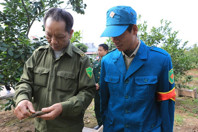 Vụ phát hiện đạn trong nhà dân ở Hưng Yên: Mới được thu gom 2 tháng gần đây - Ảnh 2.