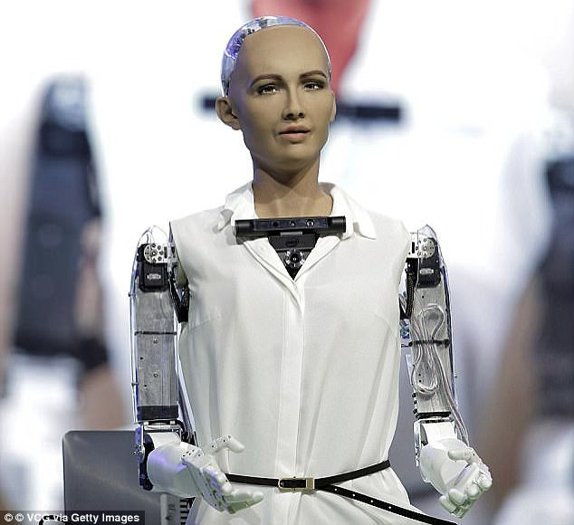 Robot Sophia muốn hủy diệt loài người nhưng chỉ mới biết tập đi loạng choạng mà thôi - Ảnh 3.