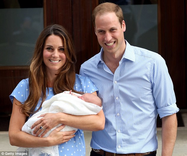 Trào lưu sinh con tại nhà “nở rộ” sau khi Công nương Kate dự định sinh em bé thứ 3 tại chính Cung điện Hoàng gia Anh - Ảnh 2.