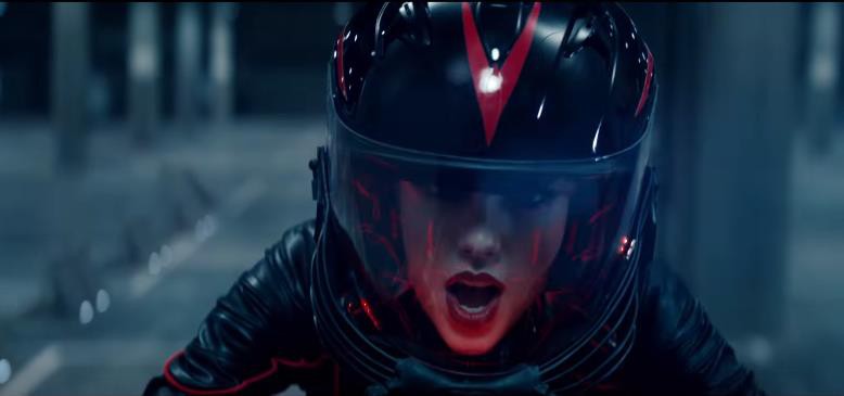 Chỉ có fan mắt cú vọ mới soi ra những điểm này trong MV mới của Taylor Swift - Ảnh 13. Chỉ có fan mắt cú vọ mới soi ra những điểm này trong MV mới của Taylor Swift - Ảnh 13.