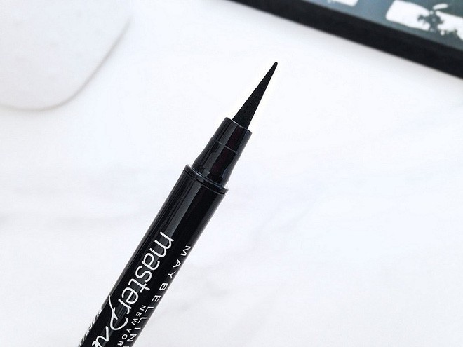 7 cây bút kẻ mắt giá chưa đến 200 nghìn mà vẫn giúp bạn có được đường eyeliner sắc sảo - Ảnh 12.