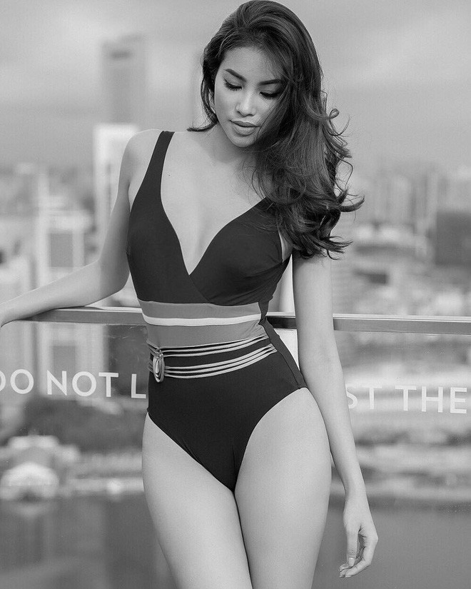 Không phải Ngọc Trinh, đây mới là những Nữ hoàng bikini của năm 2017 - Ảnh 14. Không phải Ngọc Trinh, đây mới là những Nữ hoàng bikini của năm 2017 - Ảnh 14.