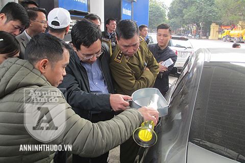 Nóng: Petrolimex được giải oan, khách hàng công nhận bình xăng ôtô 70l ních được 81,9l - Ảnh 3.