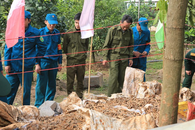 Vụ phát hiện đạn trong nhà dân ở Hưng Yên: Mới được thu gom 2 tháng gần đây - Ảnh 3.