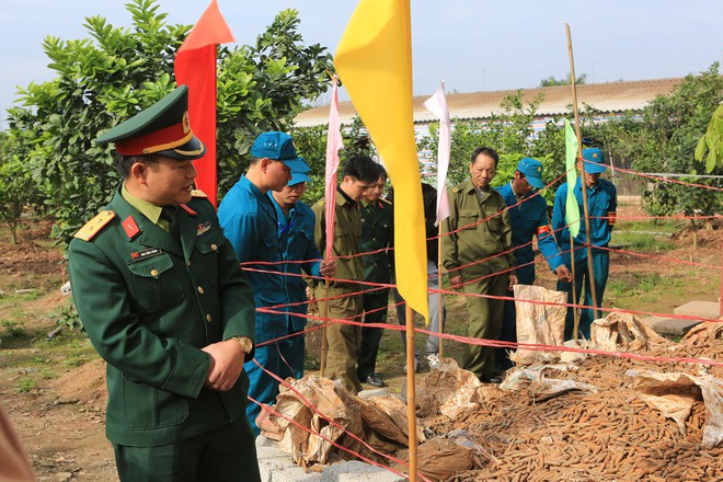 Vụ phát hiện đạn trong nhà dân ở Hưng Yên: Mới được thu gom 2 tháng gần đây - Ảnh 4.