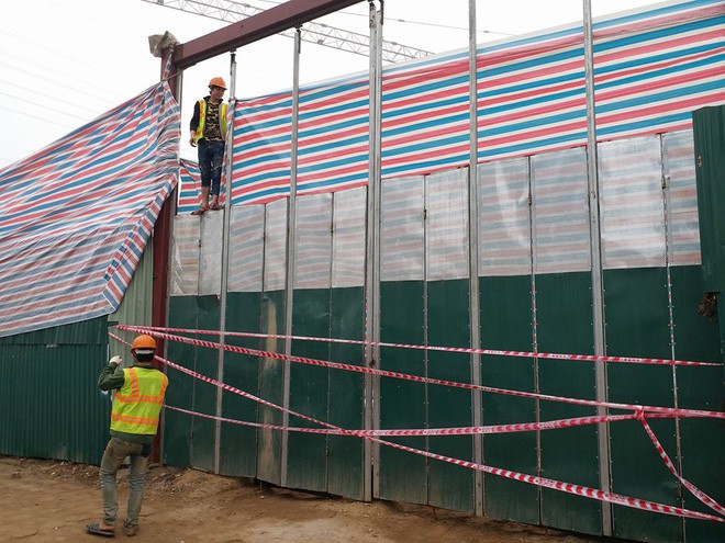 Cận cảnh hiện trường vụ sập gi&agrave;n gi&aacute;o khiến 3 c&ocirc;ng nh&acirc;n thiệt mạng ở H&agrave; Nội - Ảnh 4.