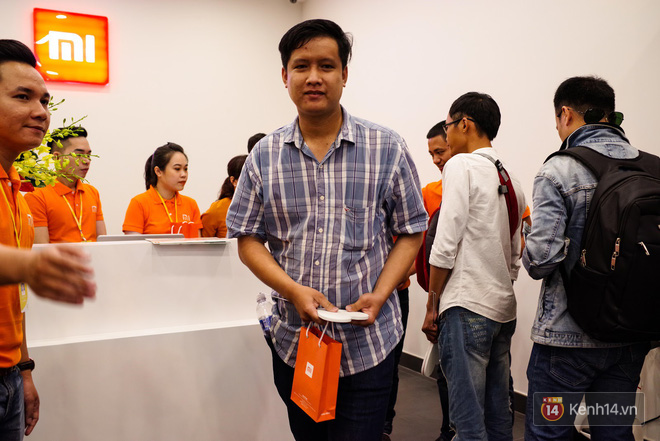 TP. HCM khai trương cửa hàng Xiaomi đầu tiên ở Việt Nam - Ảnh 5.