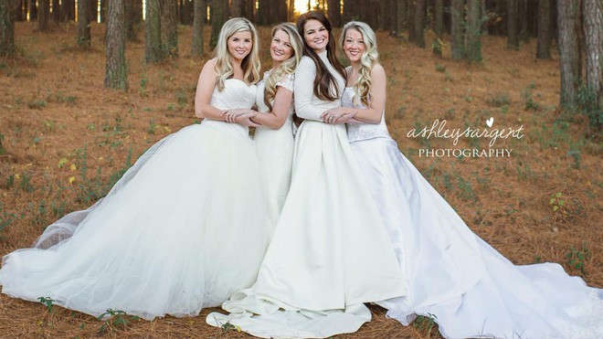 Nh&igrave;n ảnh cưới của 4 c&ocirc; con g&aacute;i, người mẹ nức nở x&uacute;c động v&igrave; những g&igrave; c&aacute;c con l&agrave;m cho m&igrave;nh - Ảnh 8.