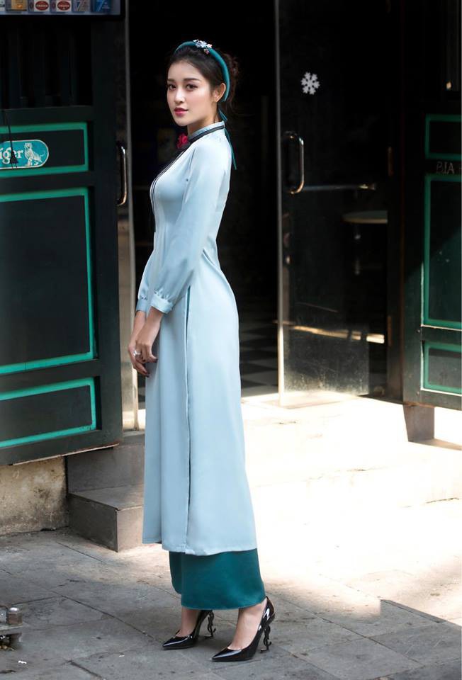 Gần Tết cũng là lúc loạt sao Việt khoe ảnh mặc áo dài xinh lung linh - Ảnh 9. Gần Tết cũng là lúc loạt sao Việt khoe ảnh mặc áo dài xinh lung linh - Ảnh 9.