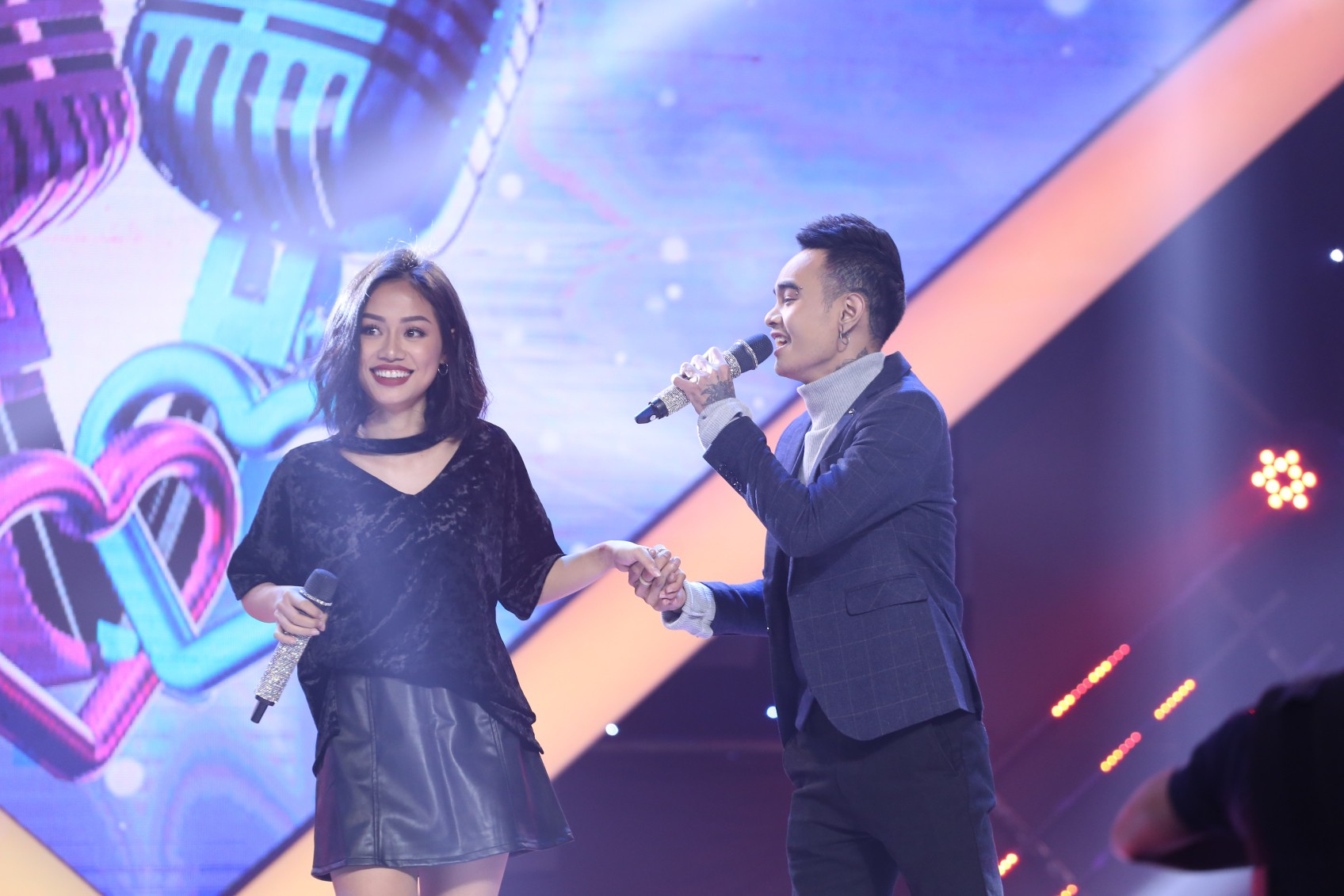 Không được tác hợp trong show hẹn hò, cô gái nhắn nhủ chàng trai: Ráng mau lớn, chị đợi! - Ảnh 6. Không được tác hợp trong show hẹn hò, cô gái nhắn nhủ chàng trai: Ráng mau lớn, chị đợi! - Ảnh 6.